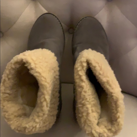 Olive green booties - Picture 2 of 6